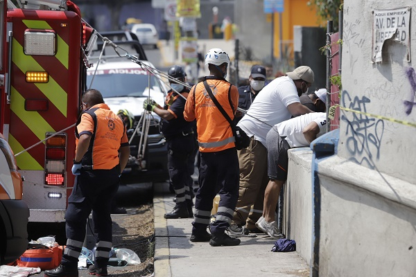 Ebrio sujeto cayó a barranco en la junta auxiliar Ignacio Zaragoza