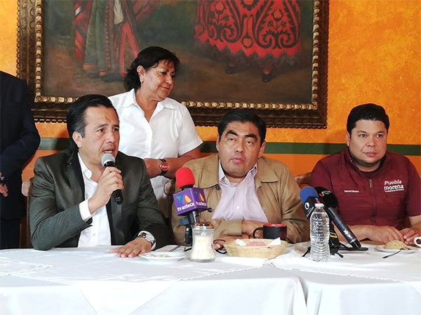 Cuitláhuac García se solidariza con Barbosa