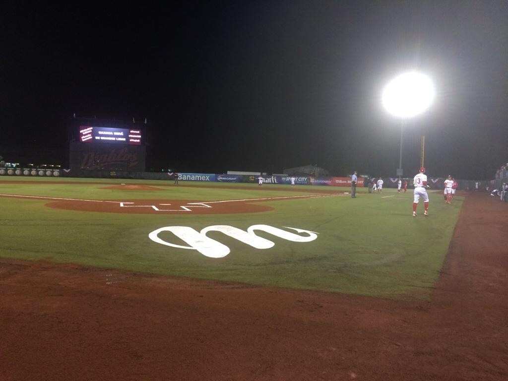 Tercer juego entre Pericos de Puebla y Diablos Rojos, suspendido por lluvia