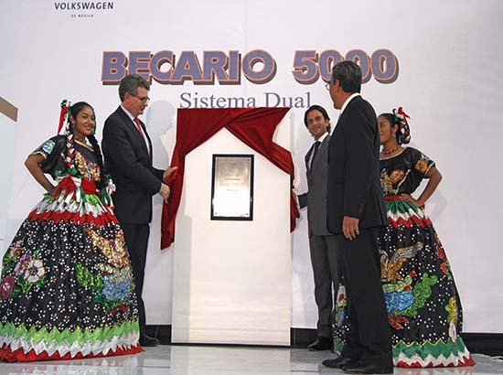 VW de México ha formado a 5 mil técnicos especialistas