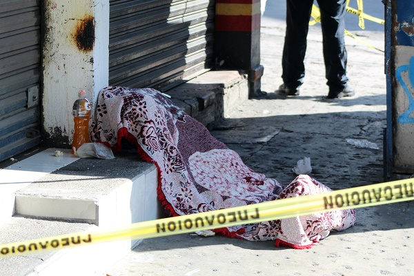 Muere indigente en calles del centro de Puebla