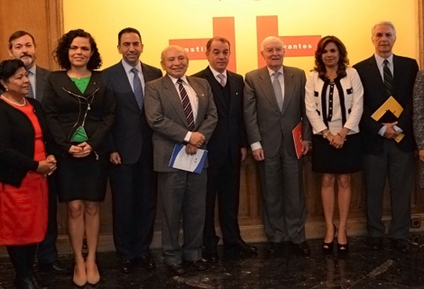 Blanca Alcalá y Javier Lozano recibieron viáticos de 30 mil pesos para estar 3 días en España