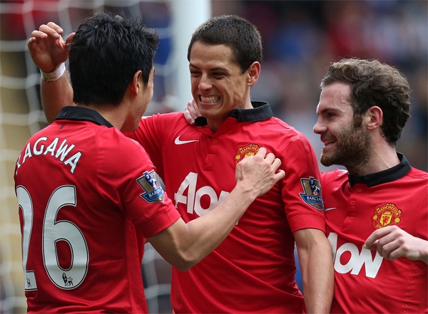 Anota ‘Chicharito’ en goleada 0-4  del Manchester al Newscastle