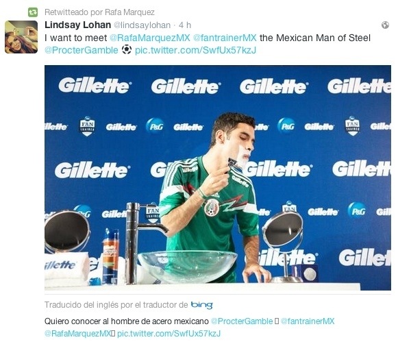 Lindsay Lohan pide en Twitter conocer a Rafael Márquez