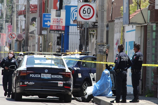FOTOS: Hombre se suicida con cables en plena calle frente al Club de Golf Mayorazgo