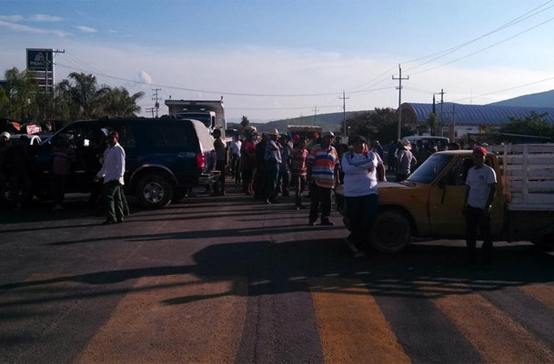 Reabren carretera en Tepeojuma, Puebla tras localizar a menor secuestrado