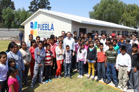 RMV anuncia en Quecholac universidad a distancia con carreras de la BUAP y UNAM