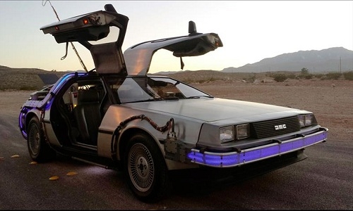 El DMC DeLorean, de Volver al Futuro, a la venta en eBay