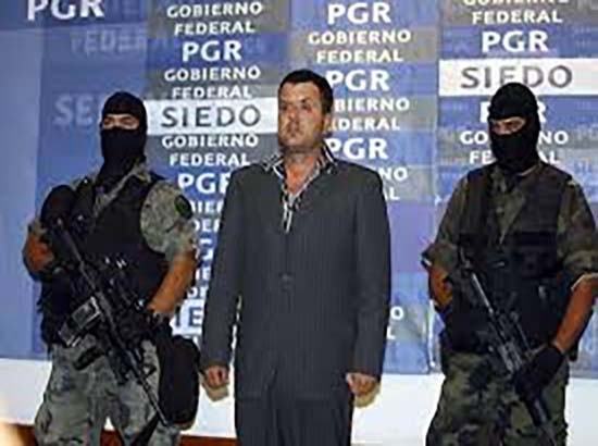 Exoneran a vendedor estrellade Omnilife acusado de servir a “El Chapo”