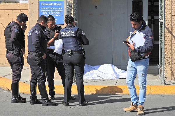Murió electrocutado al robar cables afuera de Sam’s CAPU
