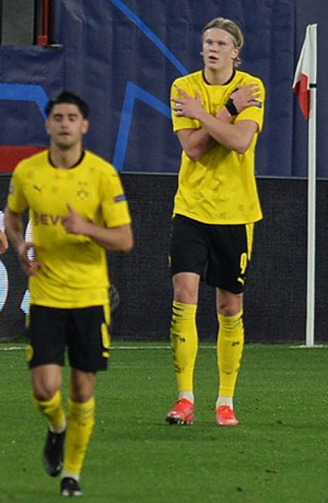 Borussia Dortmund saca victoria 2-1 ante Sevilla como visitante