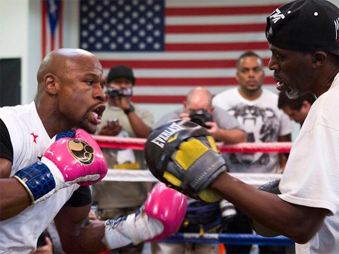 Floyd Mayweather es el deportista mejor pagado, superó a Cristiano Ronaldo