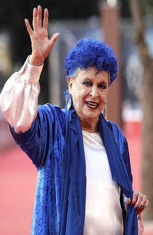 Artistas dieron el último adiós a Lucía Bosé