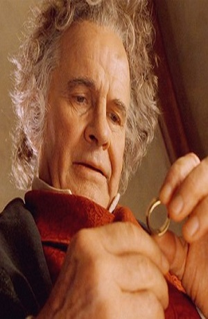 Murió Ian Holm, actor de El Señor de los Anillos, a los 88 años de edad