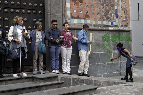 Claudia Rivera en contra de endurecer sanciones por vandalizar inmuebles históricos