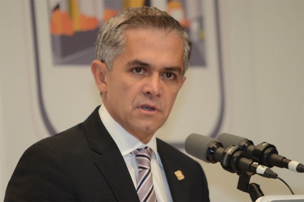 Mancera gastó 3mdp en la remodelación de sus oficinas