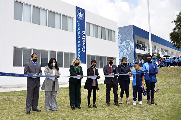 Rectora de la BUAP inaugura obra en la sede Acajete del Complejo Regional Centro