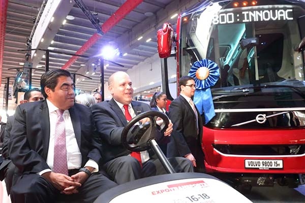 Se aplicará la ley a quien vulnere seguridad de los transportistas: Miguel Barbosa