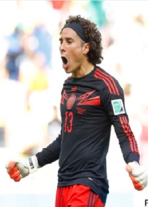 Memo Ochoa jugará con el Standard de Lieja en Bélgica