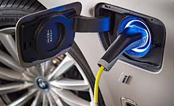 Repunta 83.5% venta de autos ecológicos en Puebla