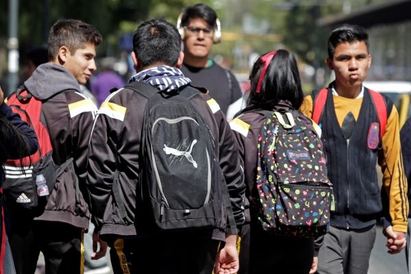Sólo con autorización de padres habrá “operativo mochila” en Puebla: gobernador