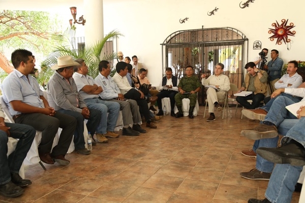 Grupo Puebla Segura se reúne con 27 ediles de la Mixteca; ponen en marcha operativo “Escudo Zaragoza”