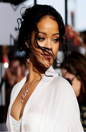 Rihanna regresa a la música para el soundtrack de “Wakanda Forever”
