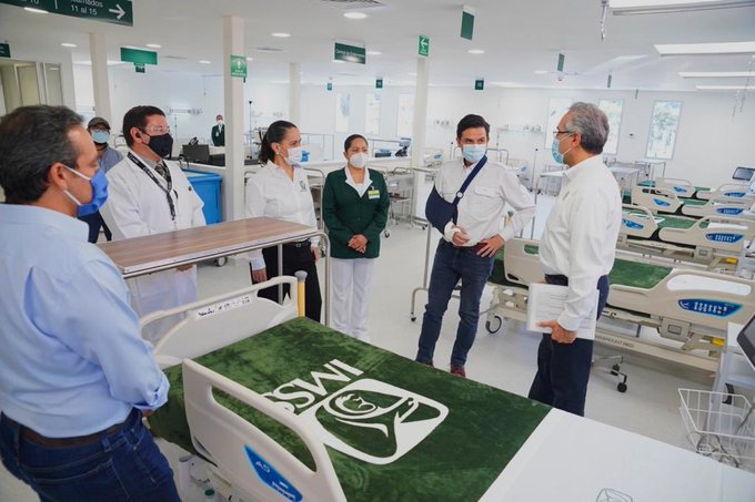 Zoé Robledo supervisa construcción de anexo COVID en el IMSS La Margarita