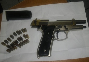 Cae menor de edad con pistola, tras intentar asaltar ferretería en Cholula