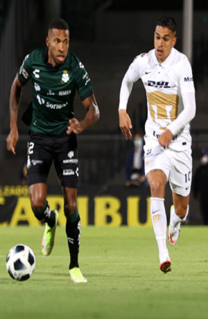 Pumas dice adiós a la liguilla tras caer 3-0 ante Santos