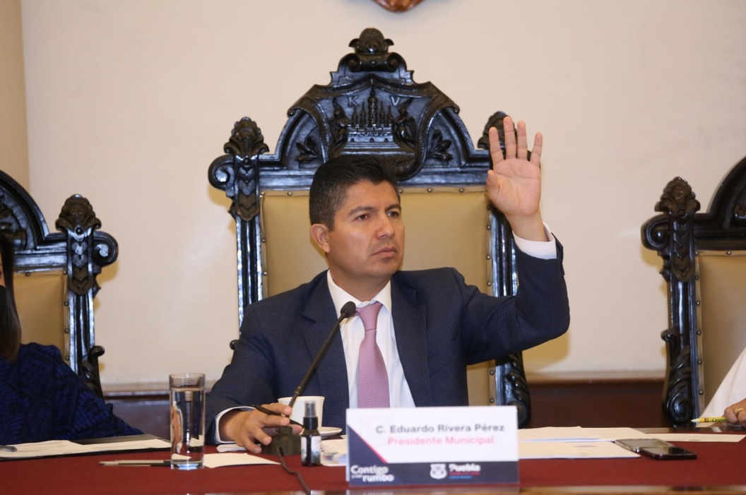 Multas de hasta 9 mil pesos por apartado de lugares en Puebla Capital