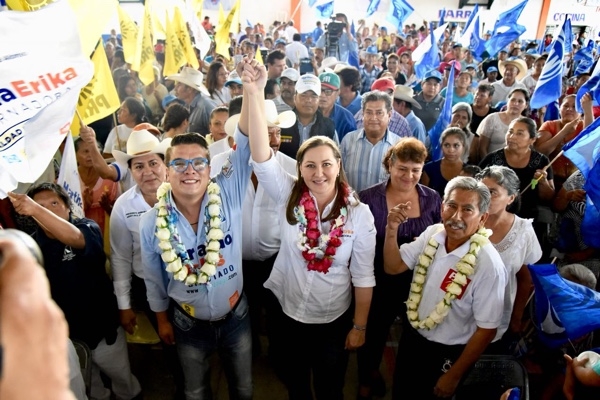 Martha Erika garantiza apoyo a la Mixteca de Puebla