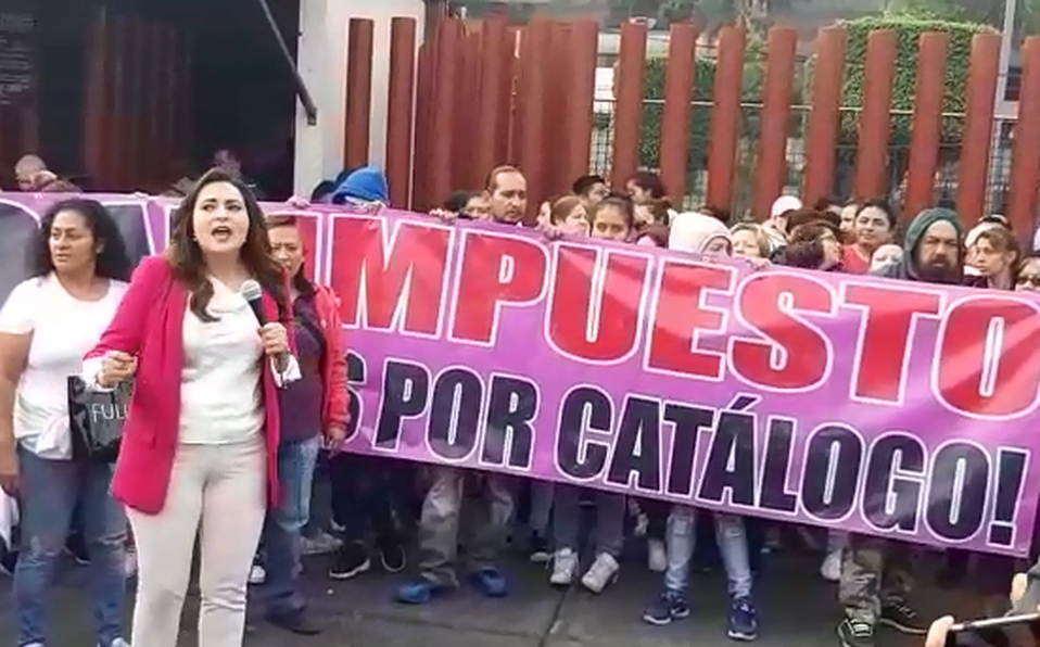 Si vendes 25 mil pesos por catálogo al mes, pagarás impuestos