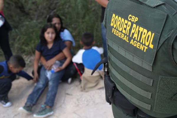 Cada 9 horas regresan de Estados Unidos a un menor de Puebla: Segob