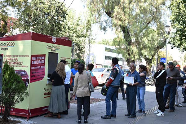 “Largas filas” en trámites de gobierno, principal queja de poblanos: INEGI
