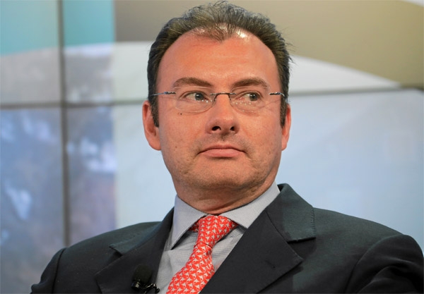 Videgaray afirma “apego a la ley” en compra de casa a Hinojosa