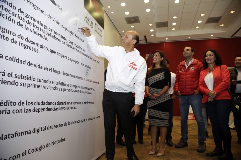 Lastiri y Xitlálic presentan programa de vivienda