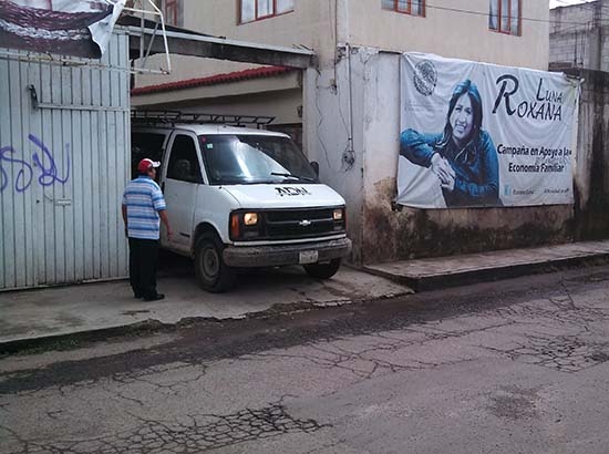 VIDEO.PRD: Sorprenden a Roxana Luna comprando votos con despensas