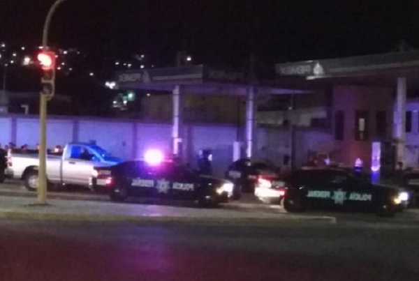 Asaltantes y policías federales se enfrentaron a balazos en Tecamachalco
