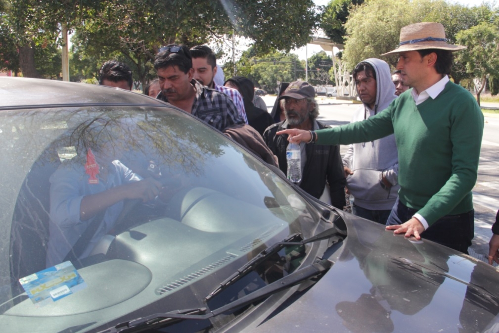 José Juan Espinosa genera caos vial por marcha contra Línea 3 de Ruta