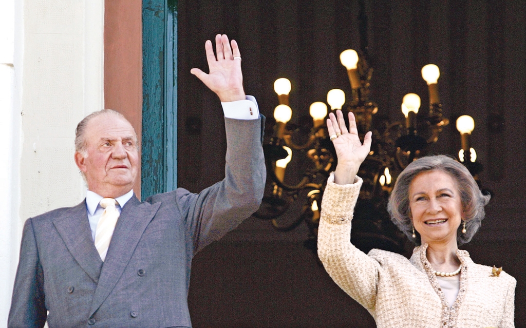 Juan Carlos de España se divorcia de Sofía para casarse con su amante
