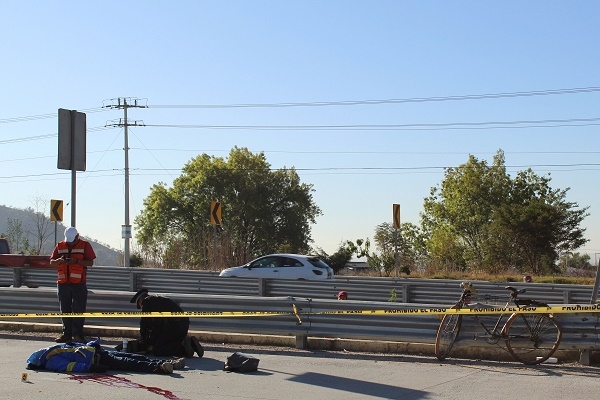 Muere ciclista atropellado en el Periférico Ecológico de Puebla
