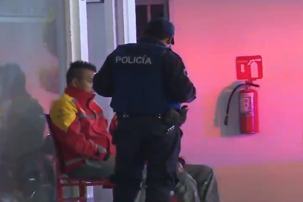 Con cuchillo en mano atracó a despachadores de gasolinera en Puebla