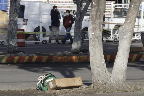 FOTOS: Sujeto es detenido con una cabeza humana en la Central de Abasto