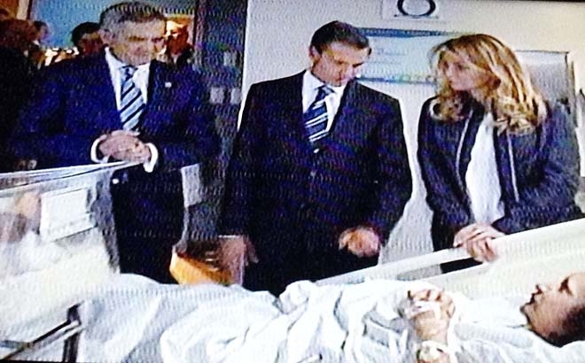 Peña y Mancera visitan a víctimas de explosión en Cuajimalpa
