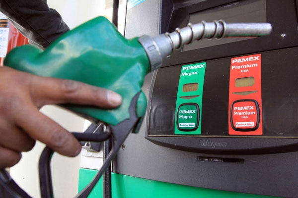 Este sábado quinto gasolinazo del año: litro de Magna a $12.68 pesos