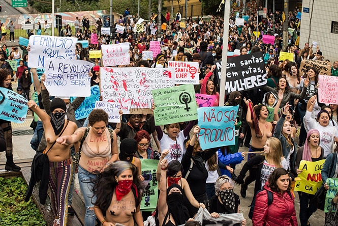 Brasil 2014: Mujeres realizaron marcha contra el machismo en Sao Paulo