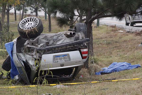 Muere un poblano en promedio al día en accidentes automovilísticos