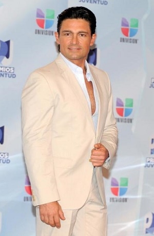 Luis Miguel La Serie: Fernando Colunga sería El Sol en la segunda parte