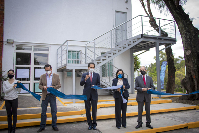 Rector de la BUAP entrega obras en la Facultad de Ciencias Electrónicas y el Instituto de Ciencias